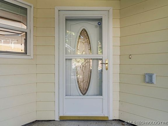 3rd image of 502 Villa Vista Dr