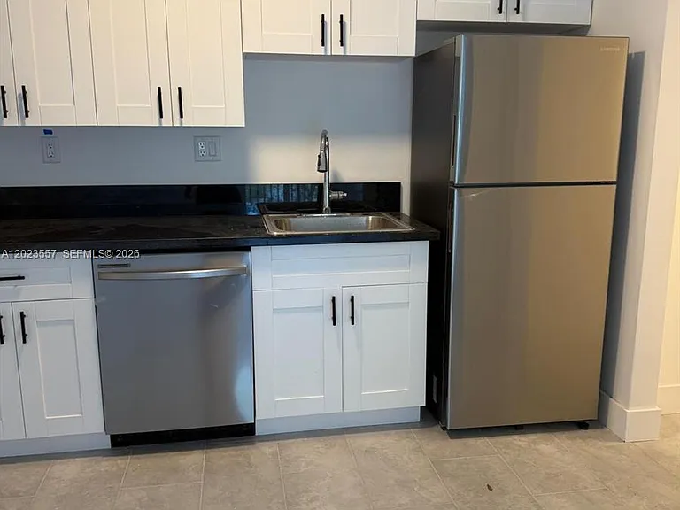 147 NW 59th St #201 — Photo 16