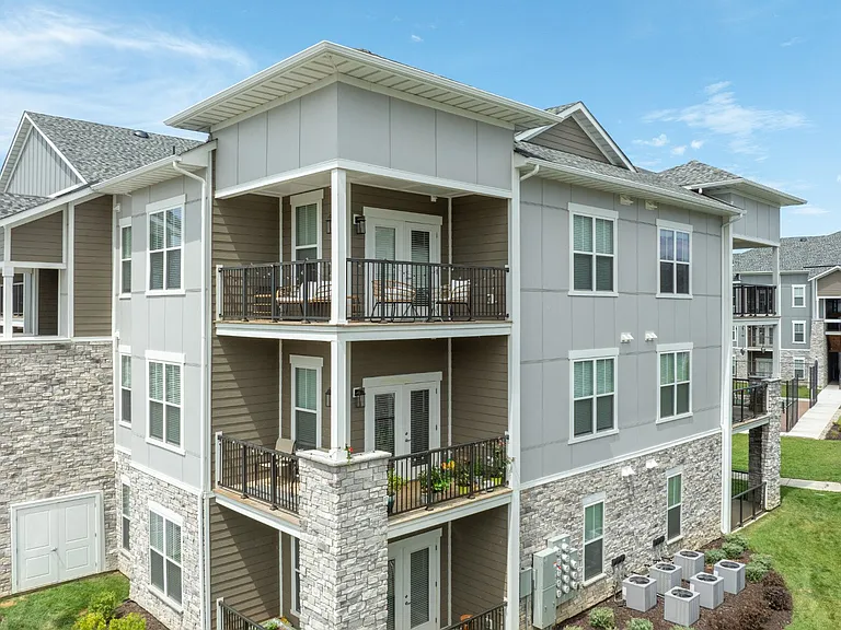 Citrine Apartments — Photo 10