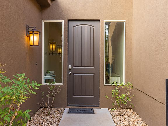 3rd image of 2065 N Pebble Beach Dr