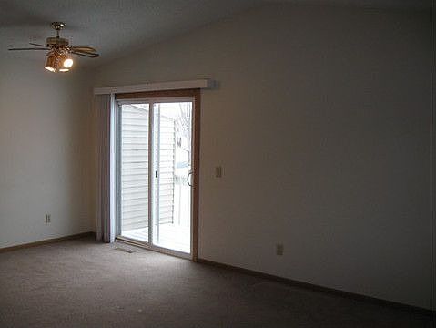 3rd image of 15597 Cornell Trl