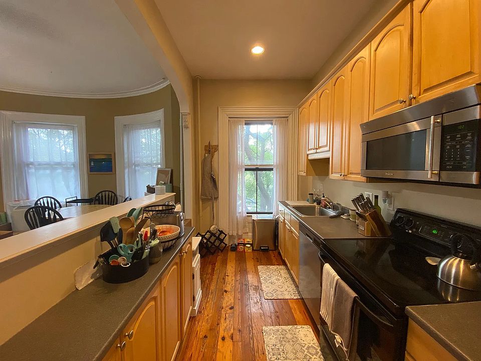 1st image of 75 Worcester St #2