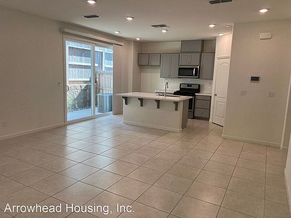4th image of 3292 Sunny Gate Ln
