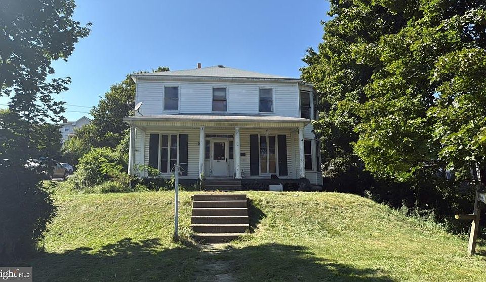 1st image of 319 Hammond St