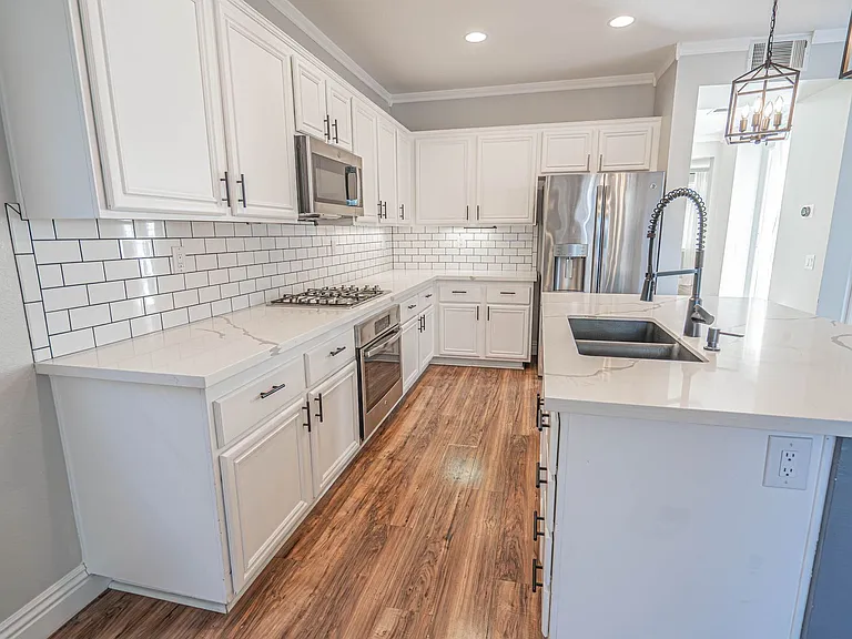23239 Barnacle Ln — Photo 8