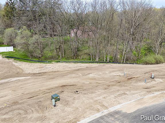 5th image of 5575 Blackberry Ln NE