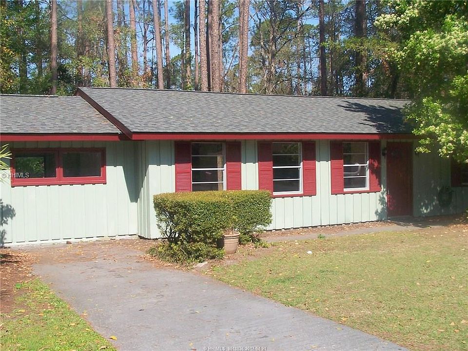 1st image of 15 Bay Pines Dr