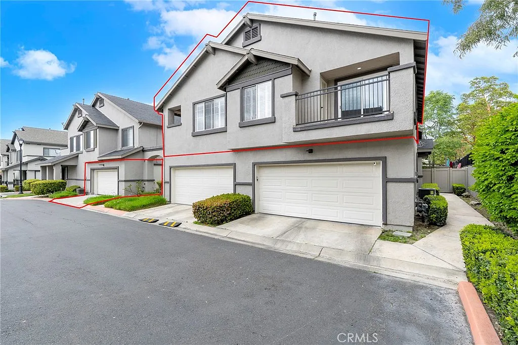 2 bed, 958 sqft, $3,450 — Photo 3