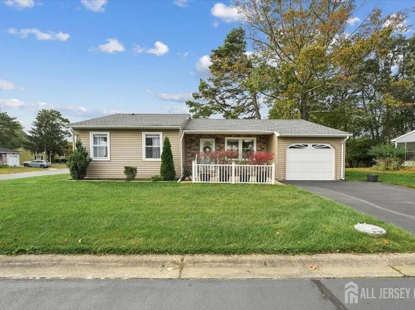95 Falmouth Ave #73, Whiting, NJ 08759