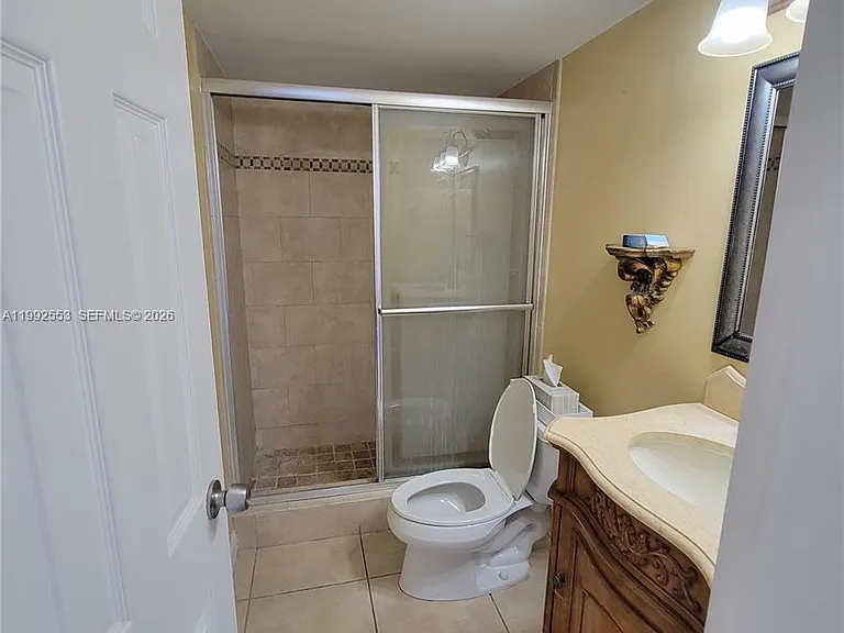 2020 NE 135th St #904 — Photo 14