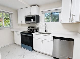 1352 Diagonal Rd, Akron, OH 44320