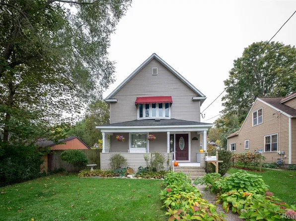 1118 E Alcott St, Kalamazoo, MI 49001