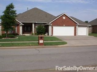 17009 Kemble Ln, Edmond, OK 73012