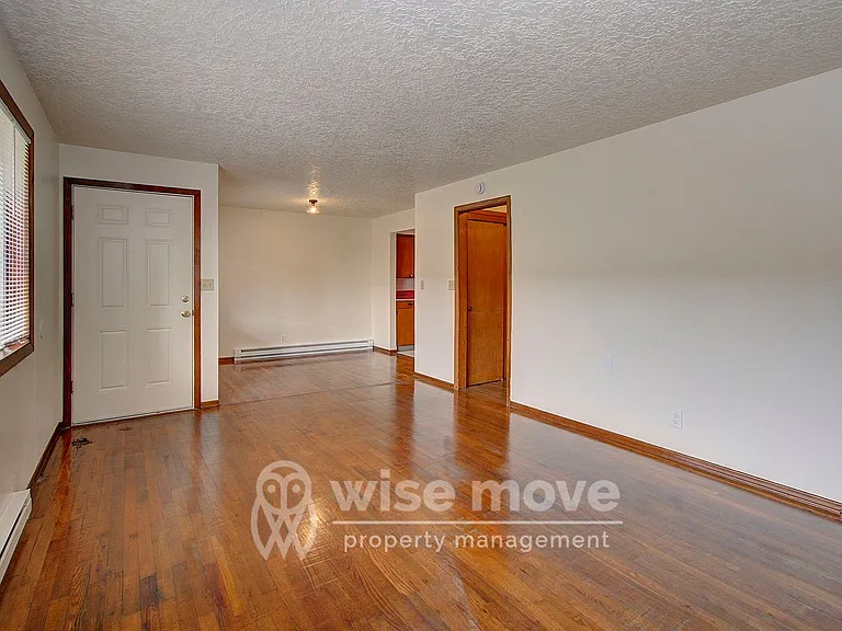 2605 E Mill Plain Blvd #11 — Photo 4