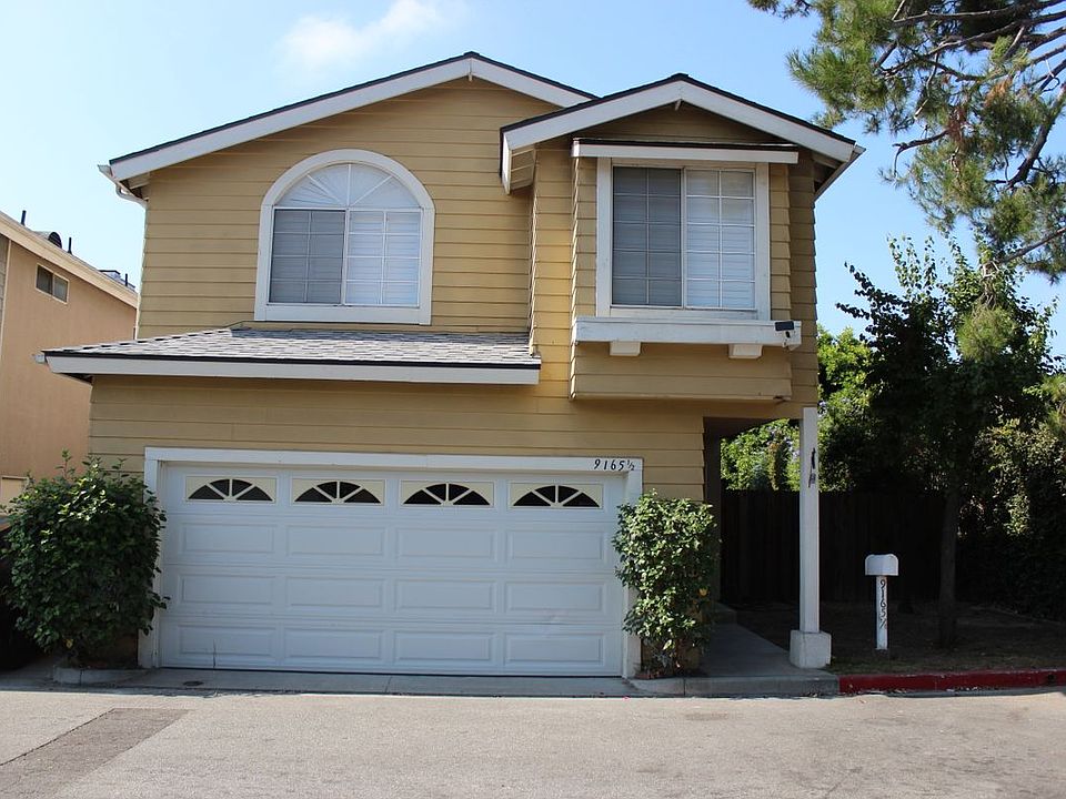 1st image of 9165 1/2 Noble Ave