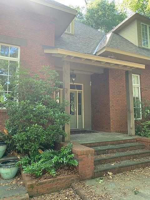 1st image of 1139 W Gamwyn Dr