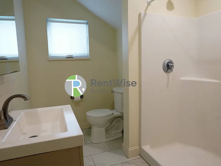 377 Harvard St #2 — Photo 8
