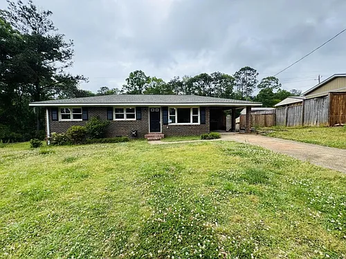 119 Dobbins Cir Photo 1