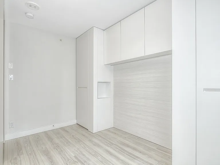 1133 Hornby St #1501 — Photo 11