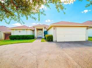 1827 Whitewood Dr, Laredo, TX 78045