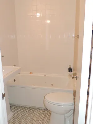 Rented by essential NEW YORK Real Estate | media 32