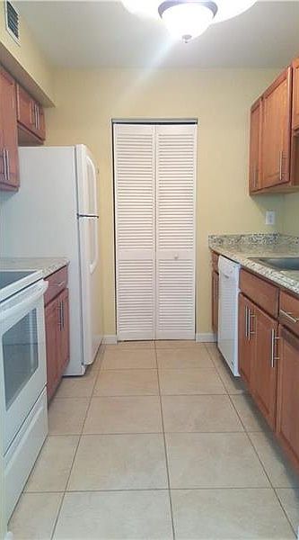 1st image of 500 NE 2nd St APT 328