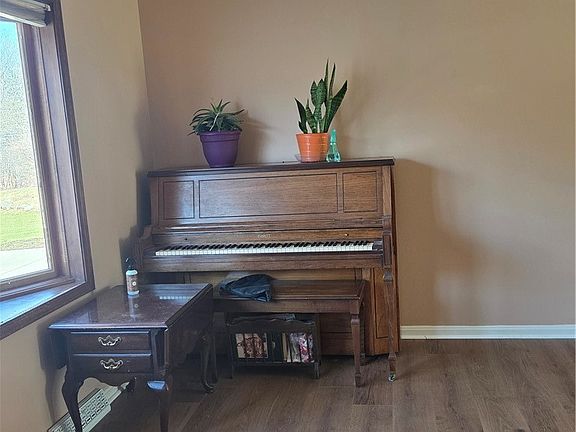 4th image of 8137 State Rd