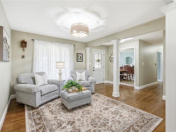 5th image of 12338 Pinehurst Dr
