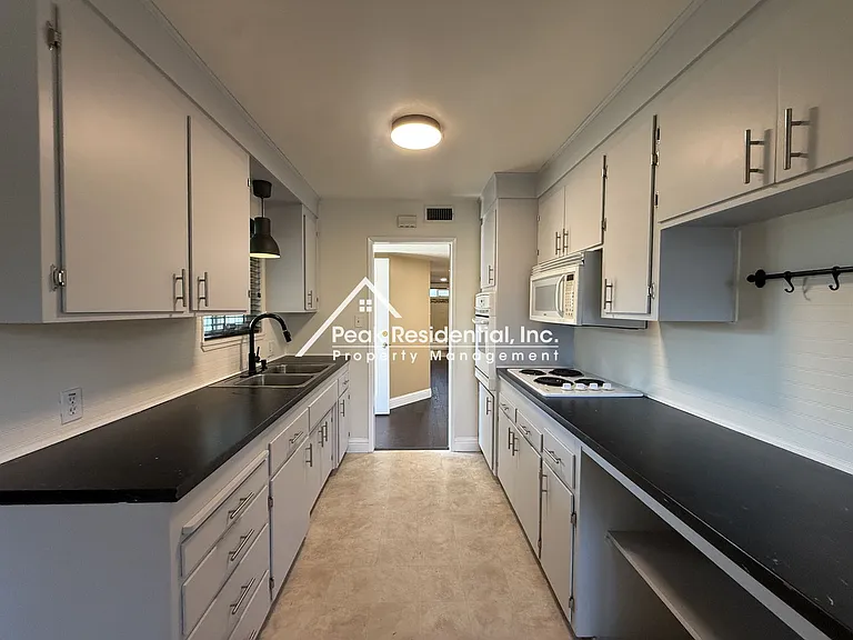 6739 Ferrier Ct — Photo 7