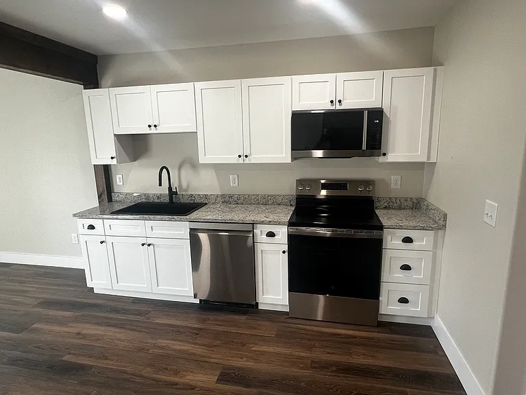 110 Union St #2B — Photo 9