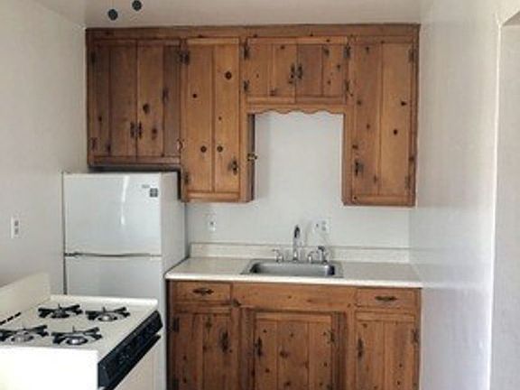 5th image of 1259 Hornblend St #3