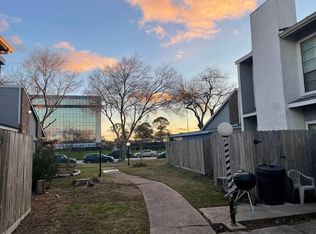 9550 Deering Dr APT 408, Houston, TX 77036