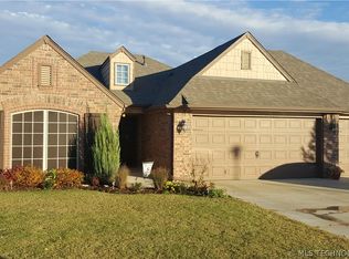 8221 N 77th East Ave, Owasso, OK 74055