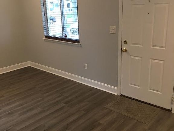 3rd image of 26059 Palmer Blvd