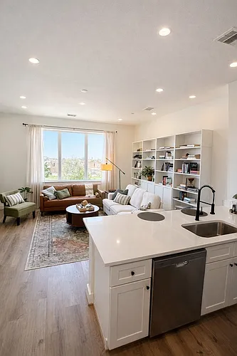 3824 Fulton St #102 Photo 1
