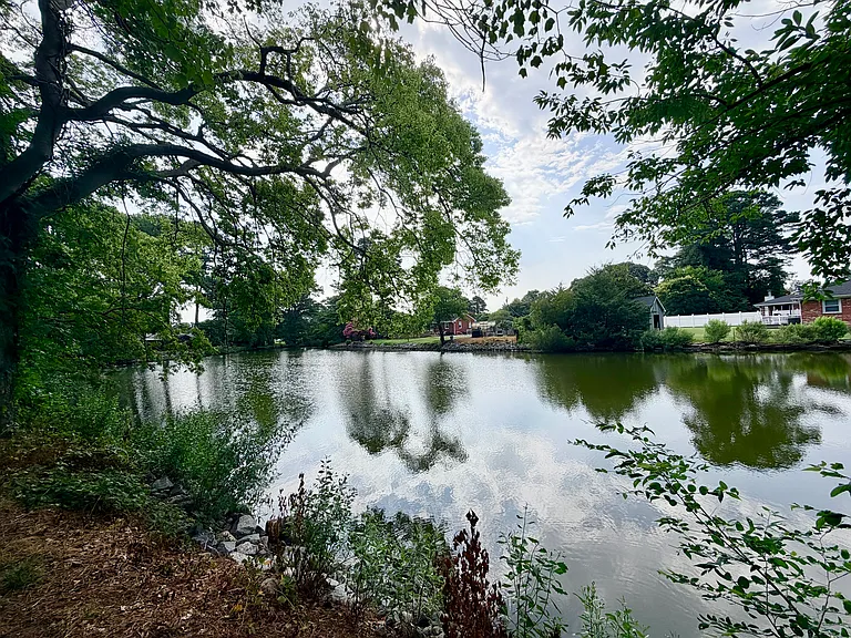 346 W McGinnis Cir — Photo 40