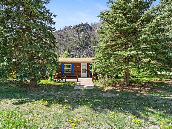 4th image of 185 Meadow Ln