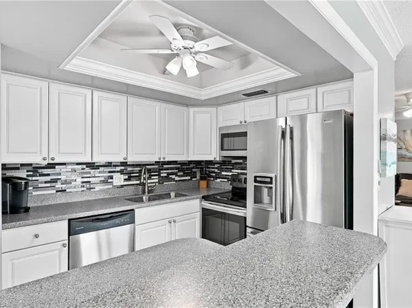 1155 Sandpiper St APT G6, Naples, FL 34102