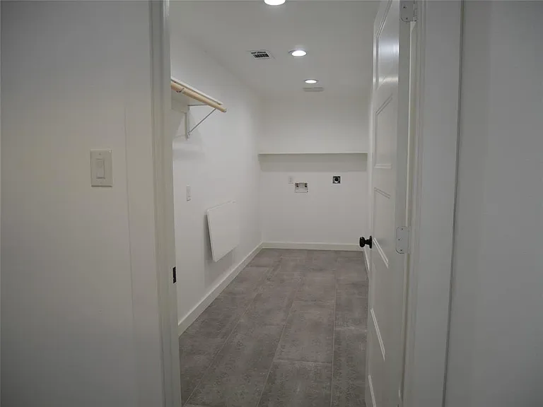 21288 W Martin Dr #1 — Photo 17