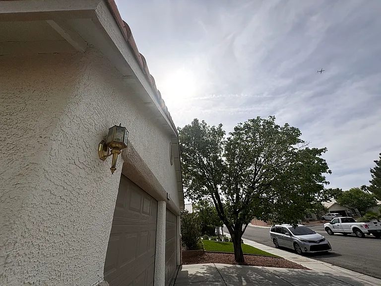 688 Pansy Pl — Photo 28
