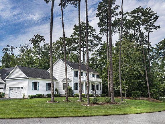 Nestled on a Beautiful Cul De Sac Lot