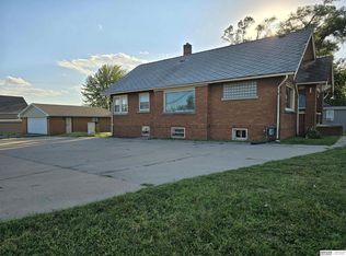 4607 L St, Omaha, NE 68117