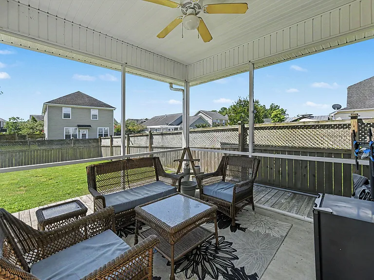 203 Topsaw Ln — Photo 31