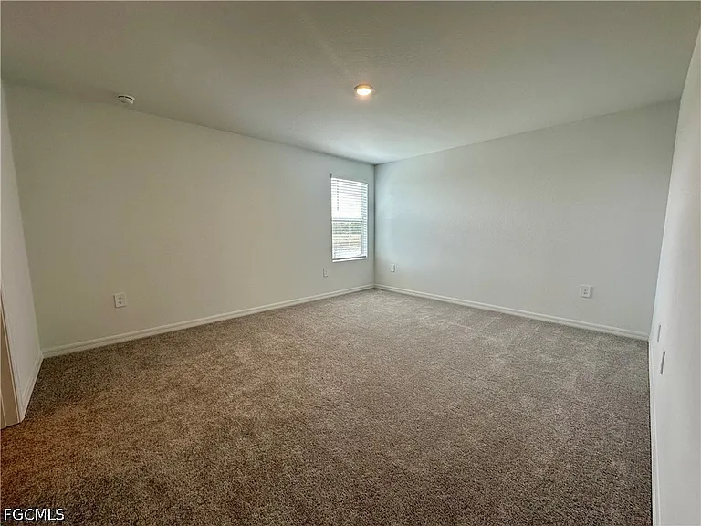 11812 Cloverly Ln — Photo 12