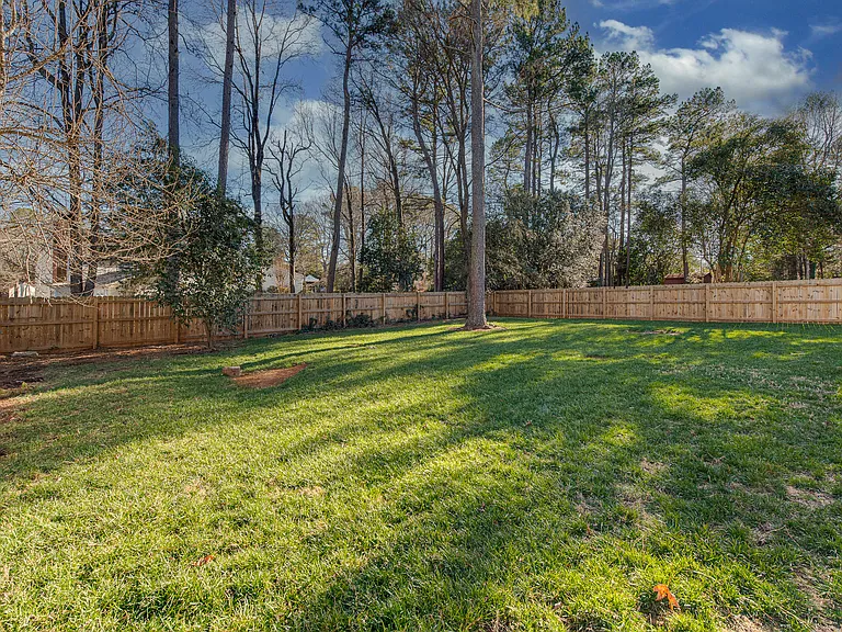 616 Sweetgum Ln — Photo 41