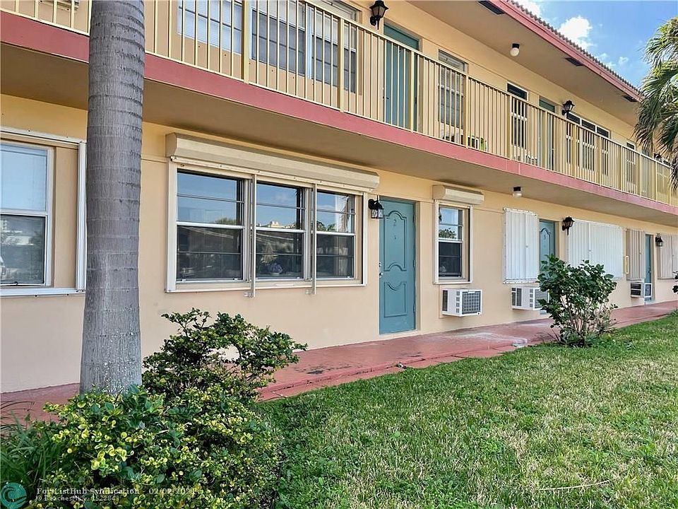 1st image of 3212 NE 8th Ct APT 14