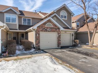 1356 Ridgefield Cir, Carol Stream, IL 60188