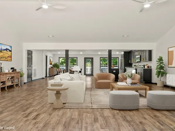 4165 E Lake Dr, Tuscaloosa, AL 35405