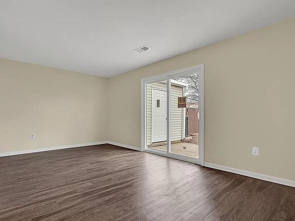 5th image of 7853 W Point Ct