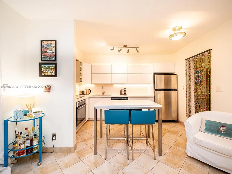 1127 S Meridian Ave #7 — Photo 10